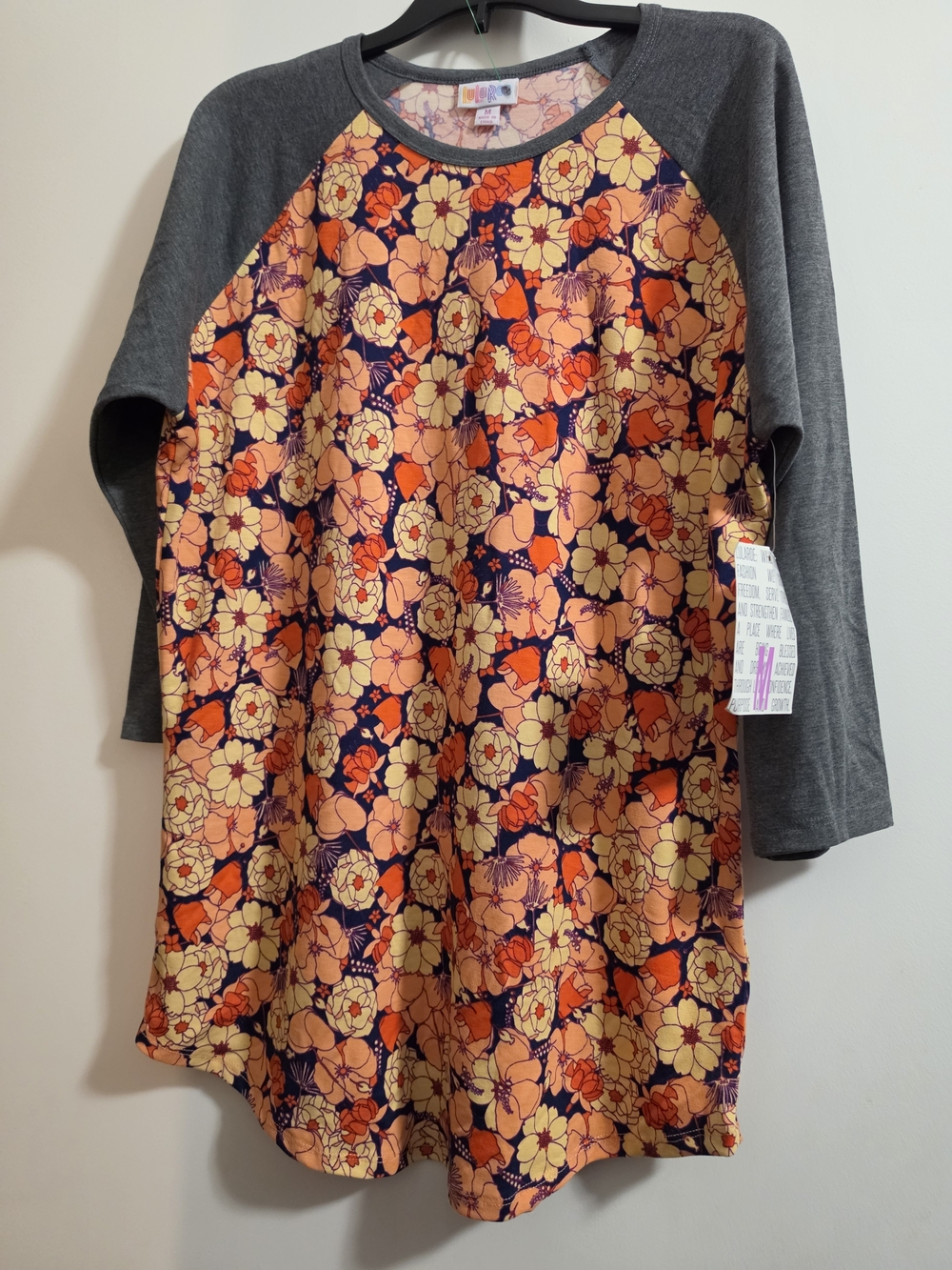LuLaRoe Floral Raglan Tee in Peach, Orange & Gray